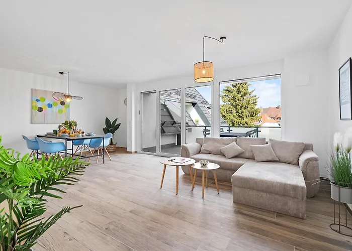 Karl's An Der Uferpromenade In Erster Seereihe * Friedrichshafen