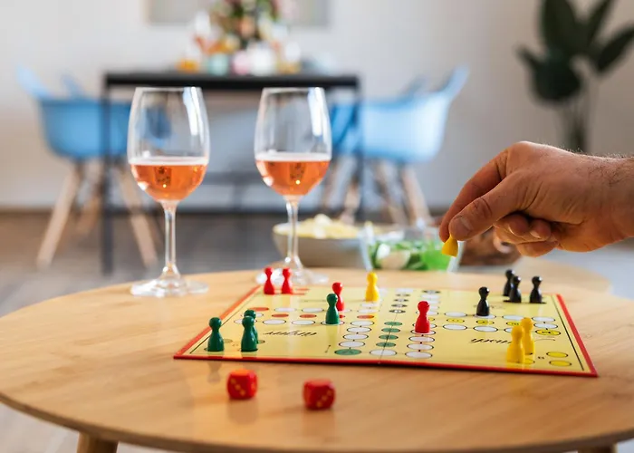 Karl's An Der Uferpromenade In Erster Seereihe Friedrichshafen